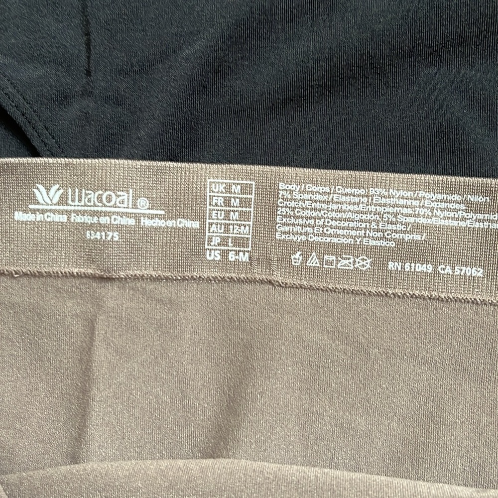 2 Pr Wacoal B Smooth Seamless High Cut Panties 834175 Black Mocha 6M NWOT - Picture 4 of 5